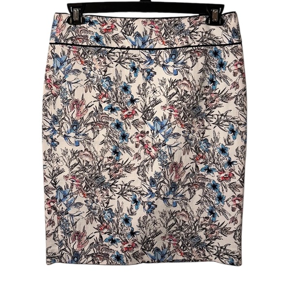 Ann Taylor Dresses & Skirts - Ann Taylor | Women’s Floral Pencil Mini Skirt - Size 10
